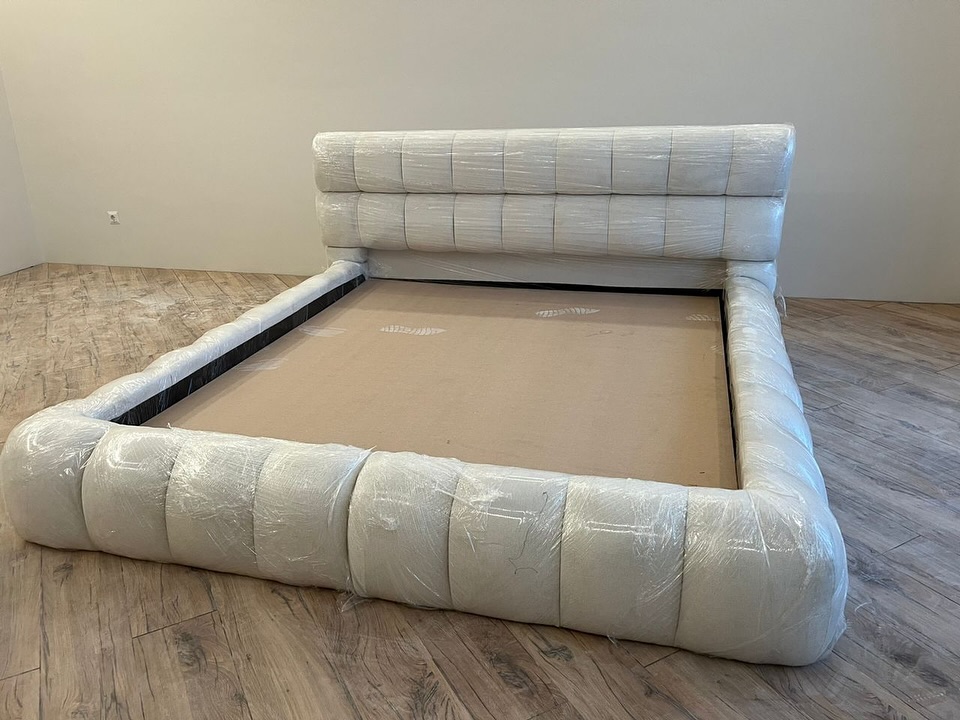 Burj bedframe.