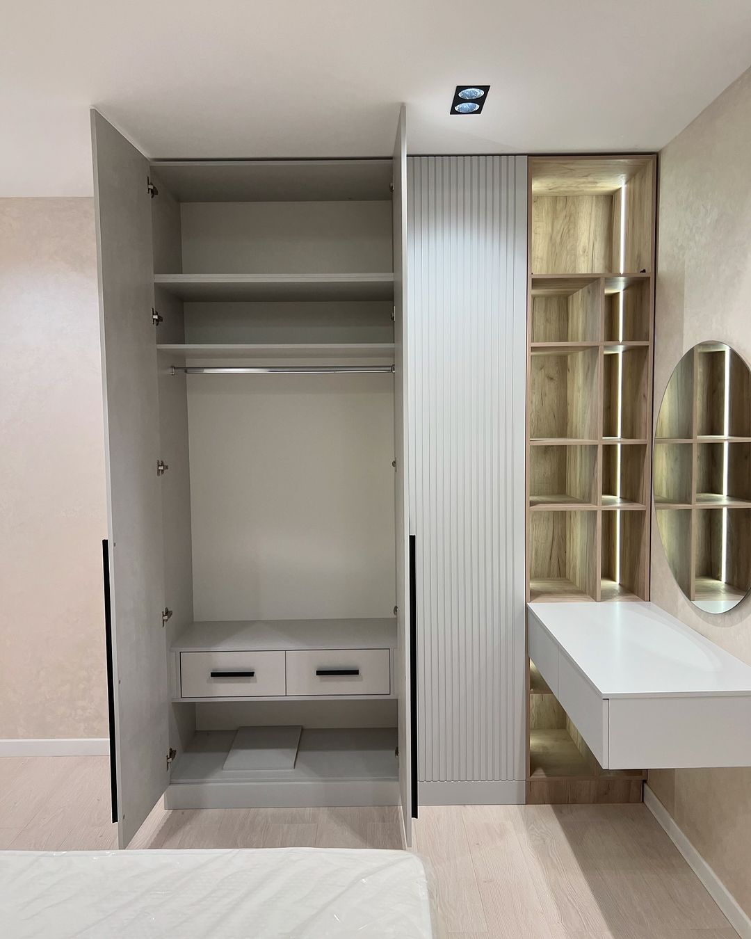 Wardrobe and dresser set