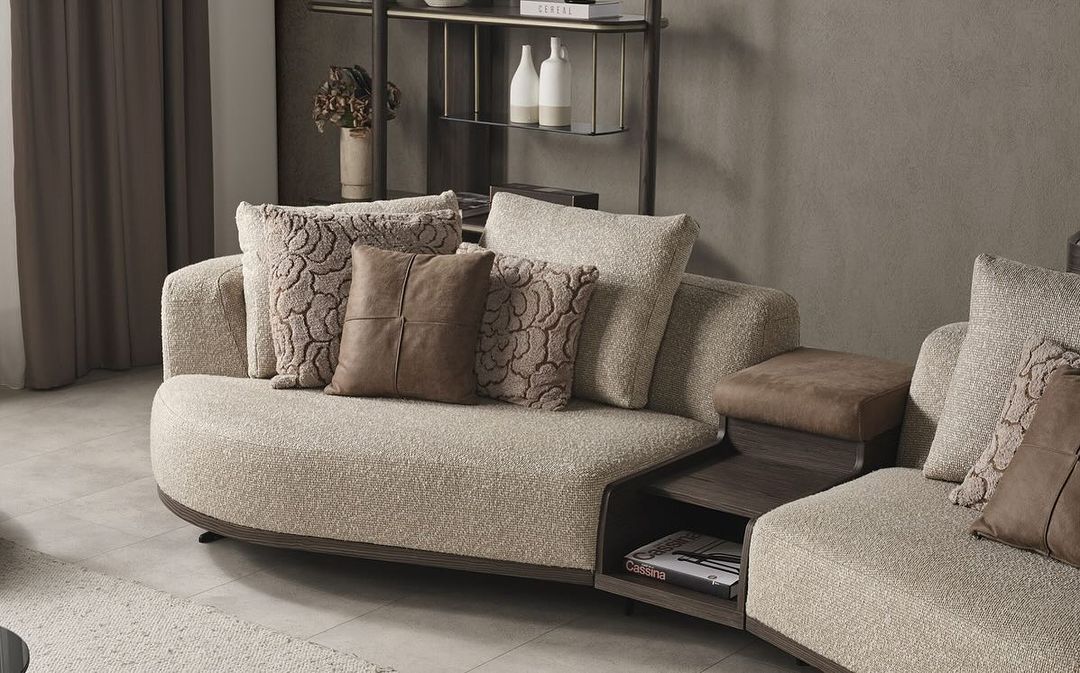 The Iowa settee