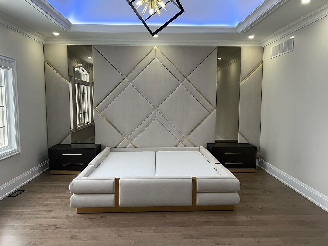 Padded bedframe MIT 00307